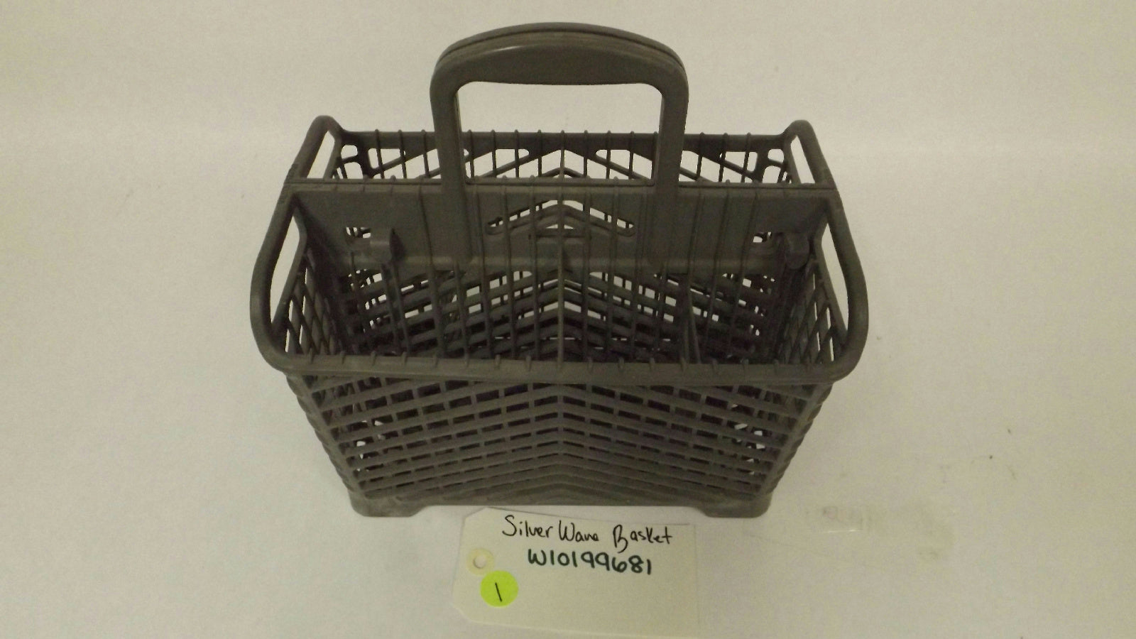 MAYTAG WHIRLPOOL W10199681 SILVERWARE BASKET USED MAYTAG WHIRLPOOL W10199681 SILVERWARE BASKET USED